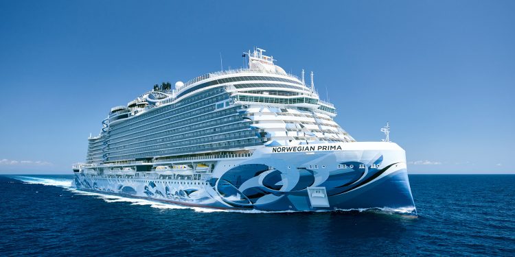 8 Good Reasons Everyone Needs to Experience a Cruise At Least Once in Their Lifetime